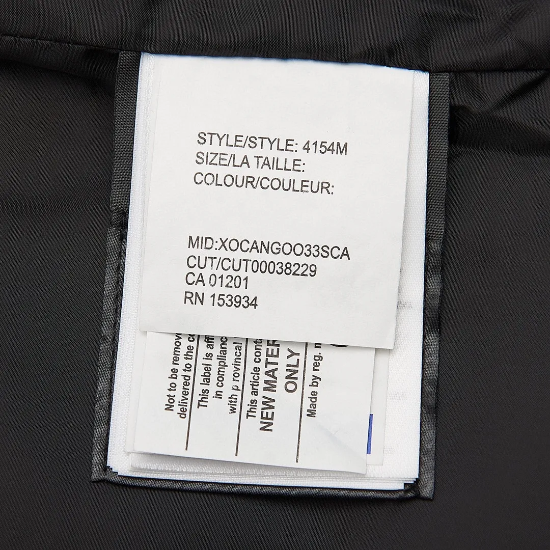 P360 Sapphire Blue] Canada Goose Canada Goose #Freestyle Crew 4154M Men’s and Women’s Vest Down# ➖ Genuine synchronous anti-counterfeiting chip sensor! ➖ Imported Behringer embroidery machine to customize 10,000-needle embroidery logo! ➖ Imported 21-count polyester-cotton blended original fabric, using Feather-Light 10D waterproof coating fabric, made of 84.5% polyester fiber and 15.5% cotton, 100% the best feel in the entire network! ➖ The genuine official website uses the national standard 80 white duck down, and will never be misled by false claims such as 90 down or goose down! ➖ 100% nylon nylon lining with double double-layer sealing design to prevent velvet from running away. Top-grade polar fleece is used in the collar and pockets to keep warm and comfortable! ➖ Yoshida YKK provides original custom-made electroplated sliders. YKK two-way lockable zippers are tight and smooth and will not peel off paint! ➖ 3M composite original Velcro is durable, and all accessories and hardware are disassembled and customized! ⛔No slander, no exaggeration, no need for too much copywriting, because it is focused, it is professional!  SIZE: XS S M L XL XXL [Attached: Size chart]